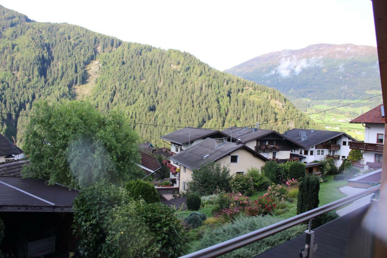 Alpenapart Hochzeiger 耶岑斯 外观 照片